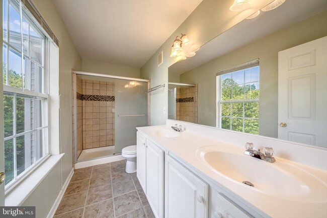 Building Photo - 13024 Cabin Creek Rd