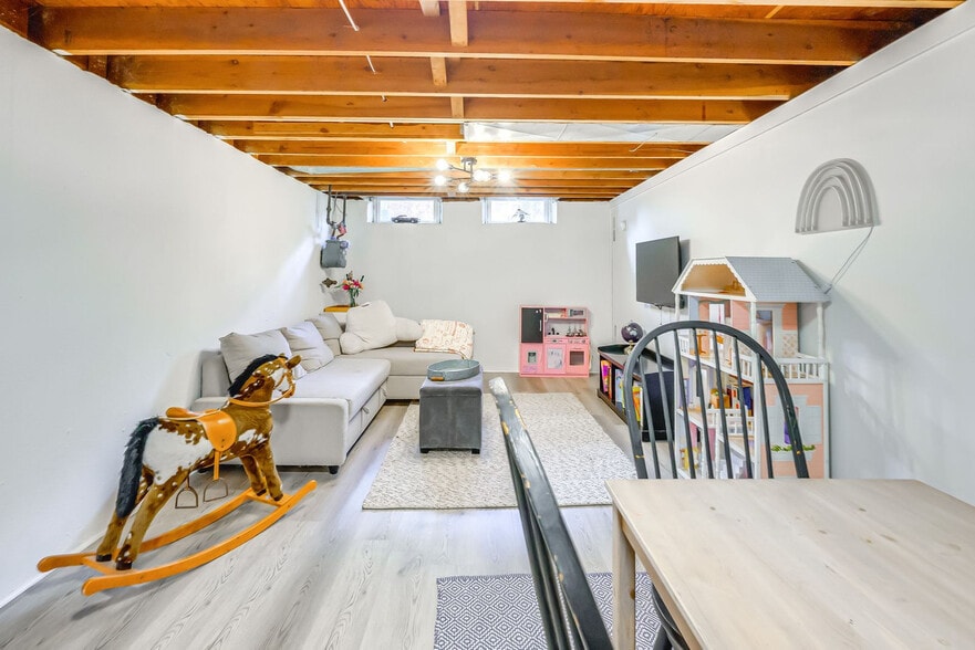 Building Photo - 2954 Verle Ave