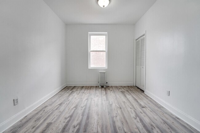 Building Photo - 103 Westover Pl