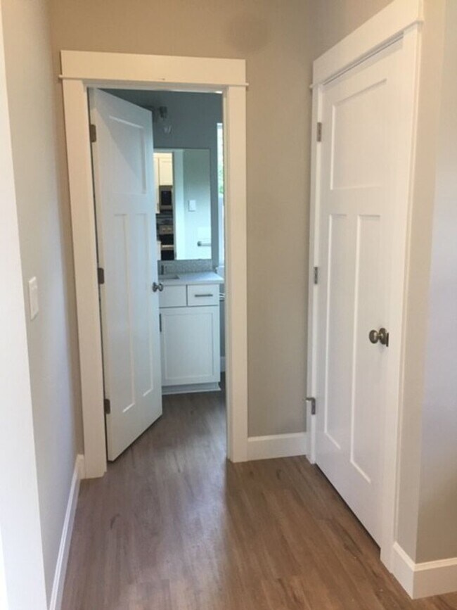 197 748 NW Ogden Ave Bend OR 97703 Apartment Finder