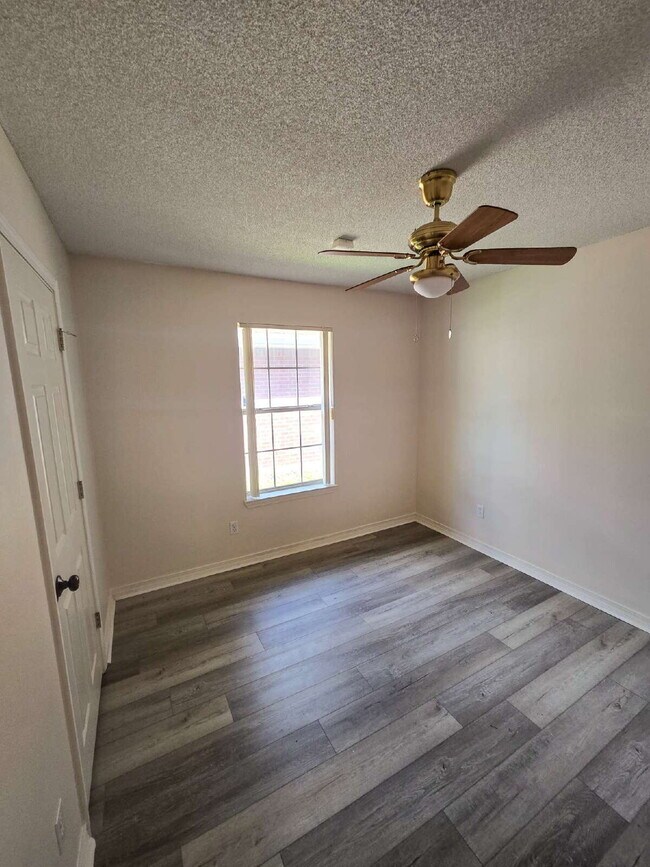 Building Photo - Welcome to this radiant and exquisite home...