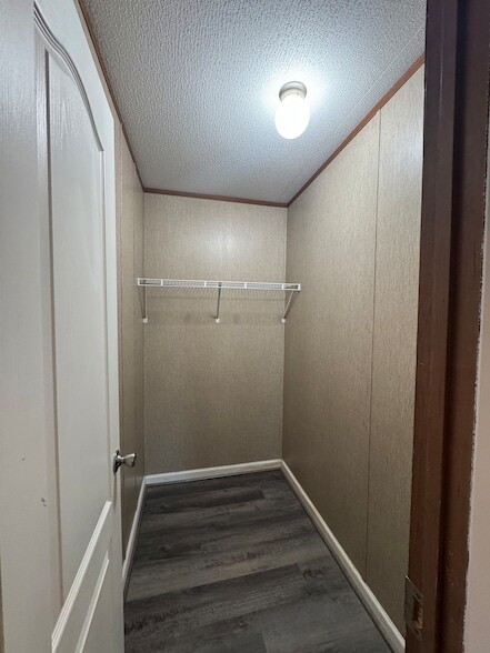 Building Photo - 22 Pine St