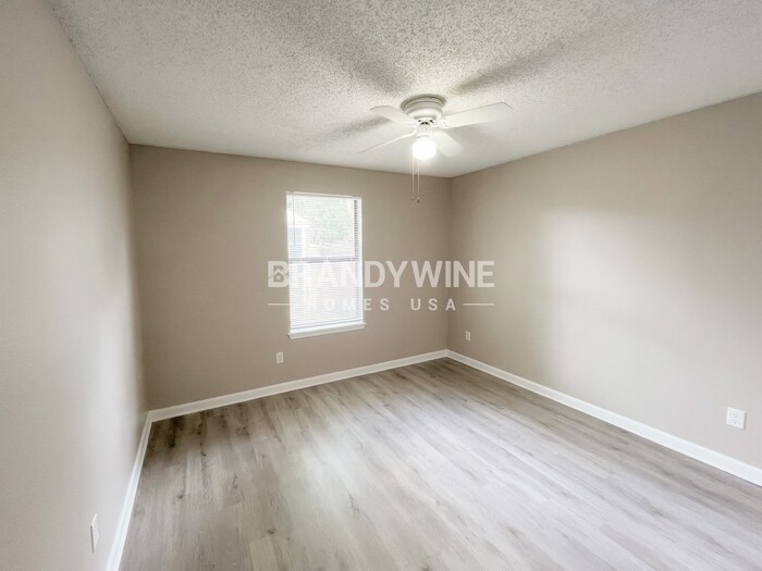 Building Photo - 1864 Ontario Ct