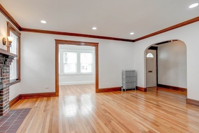 Building Photo - 43 Magdala St