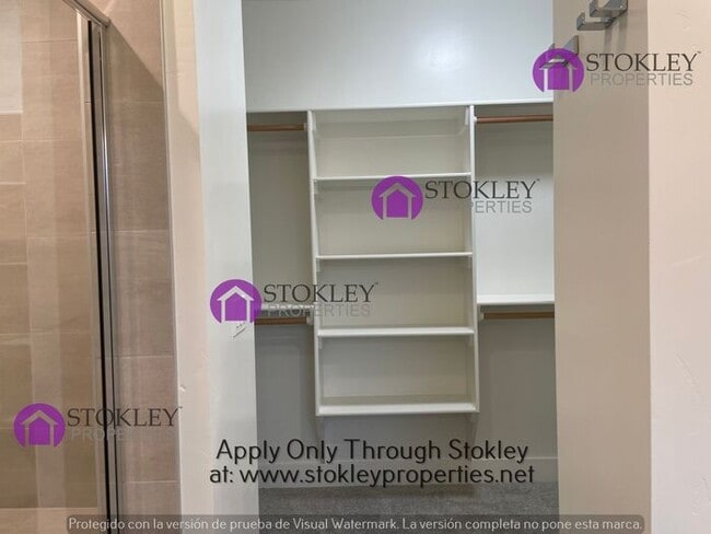 Building Photo - 3184 Manor Ave