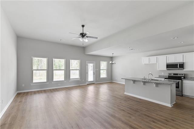 Building Photo - 45325 Riverdale Heights Rd