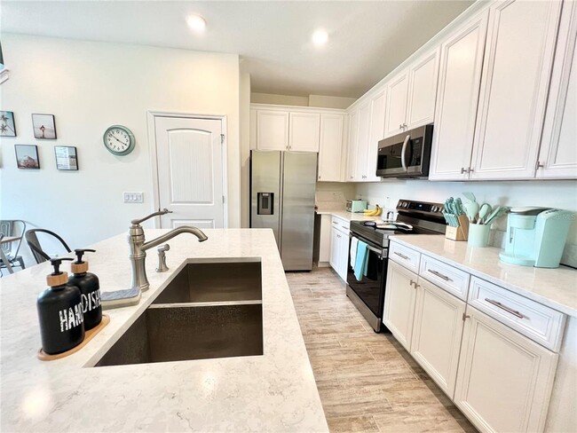 Building Photo - 2956 Caribbean Soul Dr