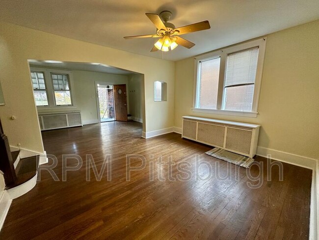 Building Photo - 3306 Shady Ave Ext