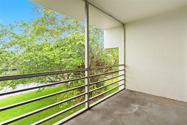 Building Photo - 4215 N University Dr