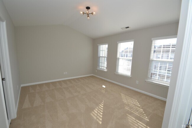 Building Photo - 701 Sutter Gate Ln