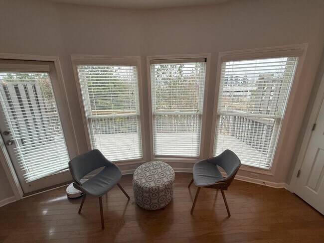 Building Photo - 3659 Chicago St NW