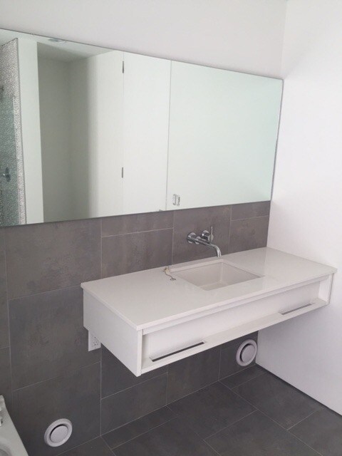 Building Photo - 825-827 Kodak Drive