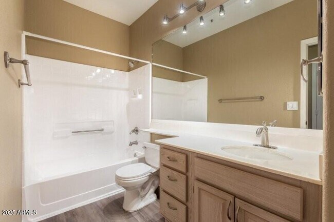 Building Photo - 11375 E Sahuaro Dr