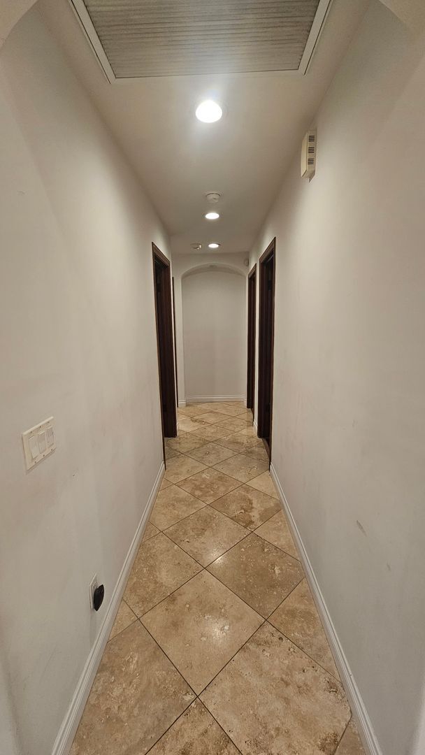 Building Photo - Exquisite 4 Bedroom + Office Single-Level Residence with Pool/BBQ in a Prime South-of-the-Bouleva...