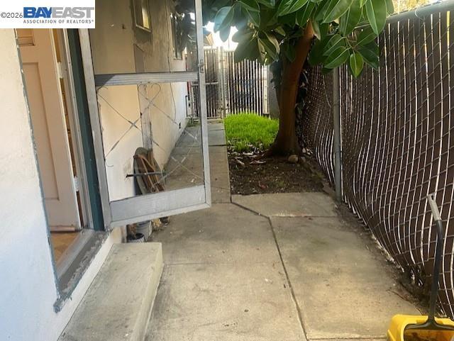 Building Photo - 37235 Cedar Blvd