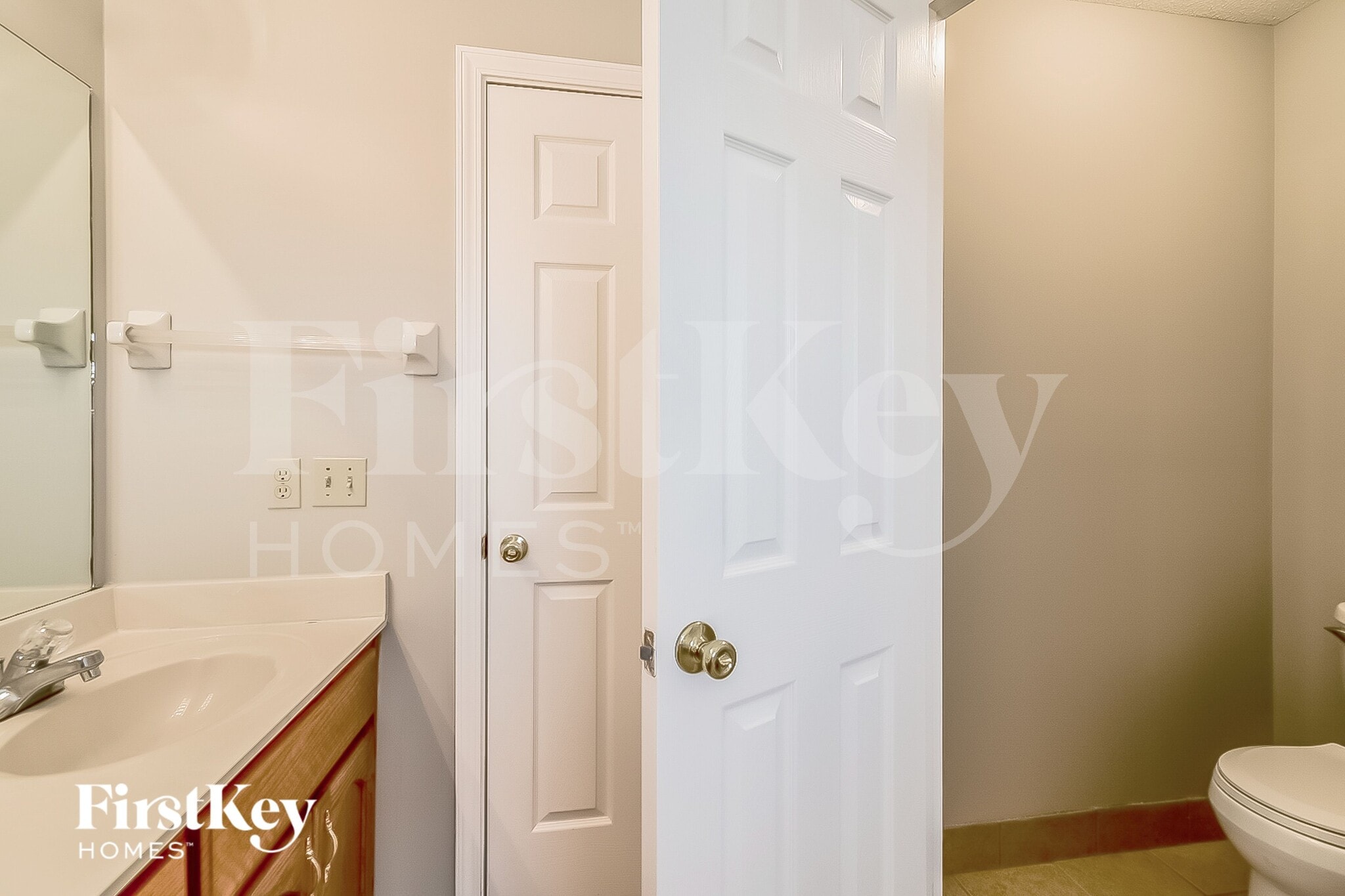 Building Photo - 8664 Forest Breeze Dr