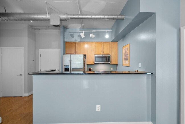 Building Photo - 2020 12th St NW