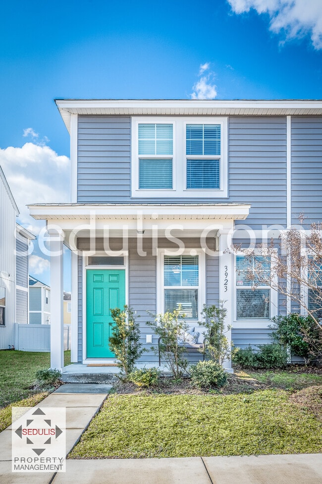 Building Photo - 3923 Four Poles Park Dr