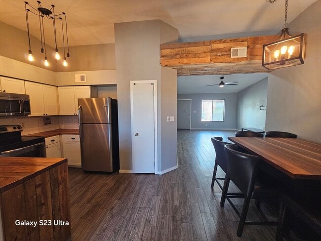 Building Photo - FREE RENT  INTERESTED??  Welcome nearly new, updated single-level patio home