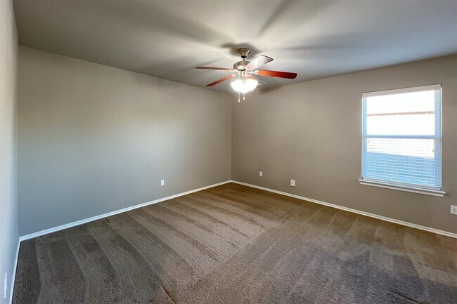 Building Photo - 7804 Bennie Terrace