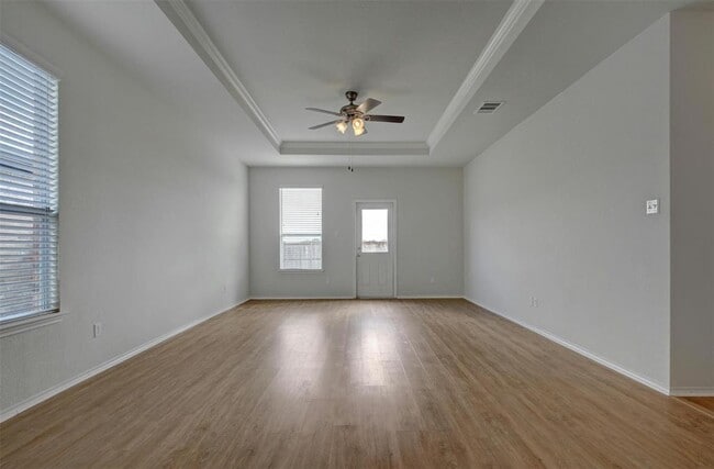 Building Photo - 195 Sundown Ave