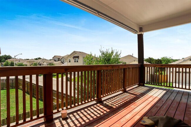 Building Photo - 4651 Katherine Dr