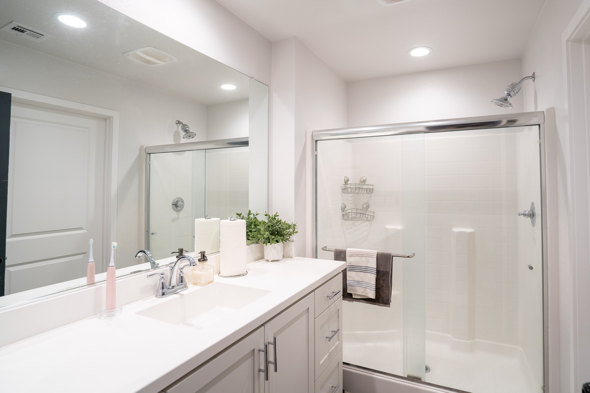 Building Photo - 8339 N Peyton Way