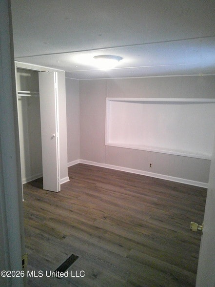 Building Photo - 779 Ridge Crest Dr