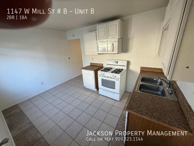 Building Photo - 1147 W Mill St