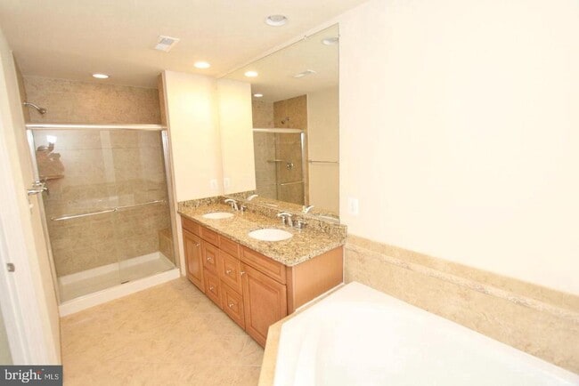 Building Photo - 8043 Reserve Way