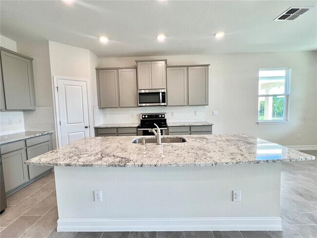 Building Photo - 32303 Rosepine Blvd