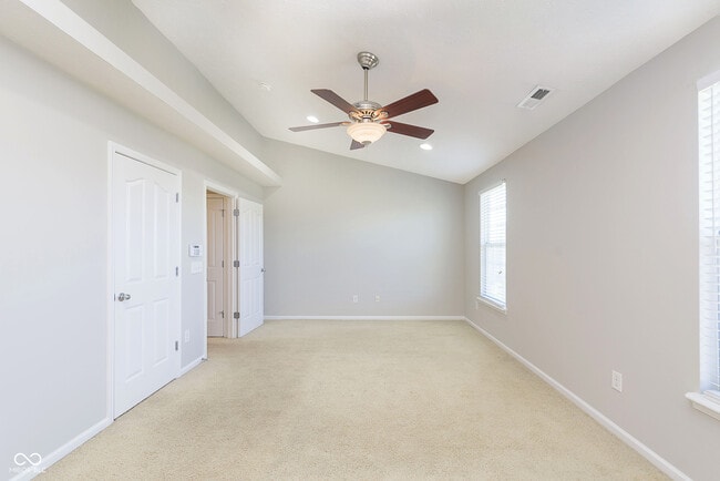 Building Photo - 8333 Clayhurst Dr