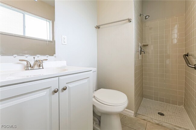 Building Photo - 6830 S Biscayne Dr