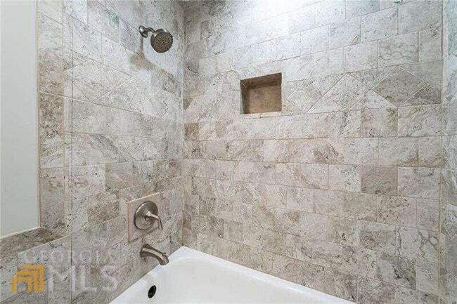 Building Photo - 306 Wynnes Ridge Cir SE