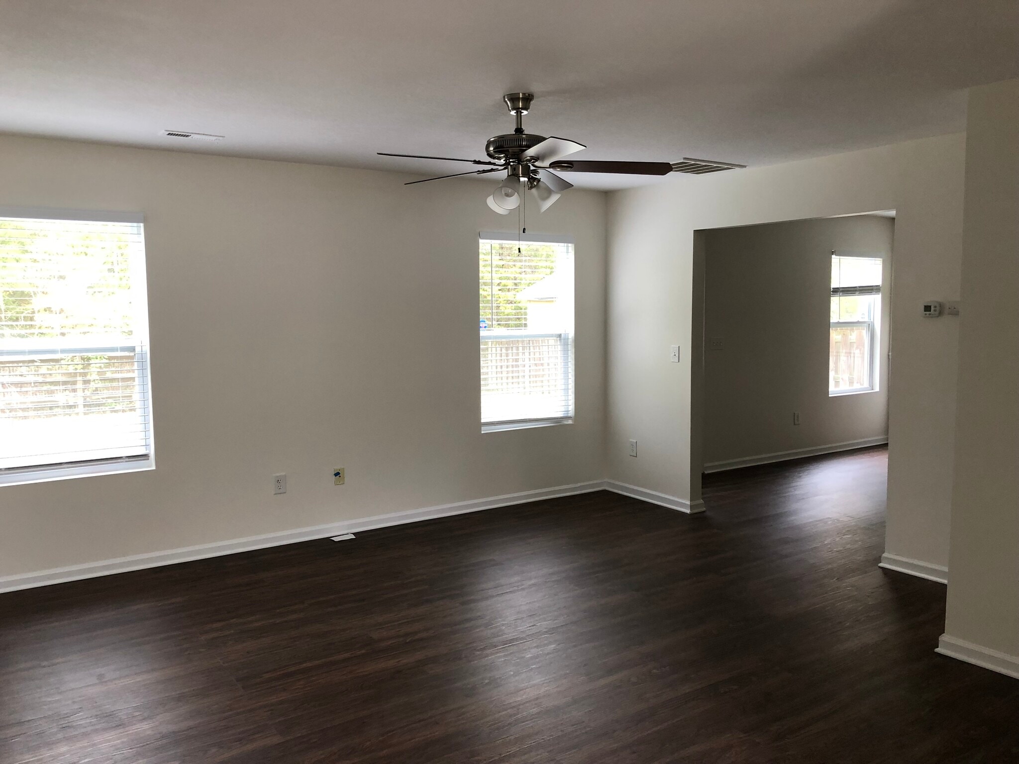 Building Photo - 15634 Lakepoint Forest Dr