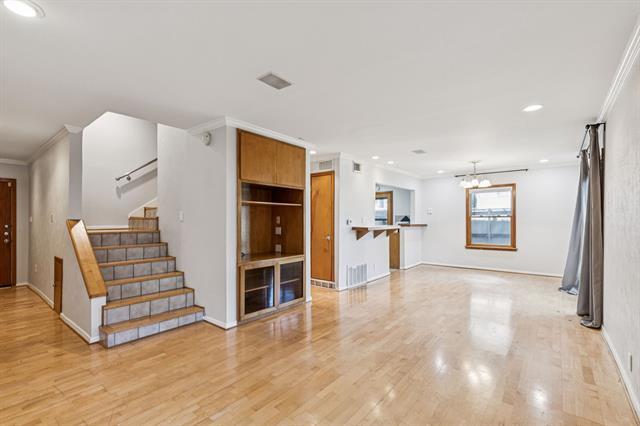 Building Photo - 4949 N Hall St