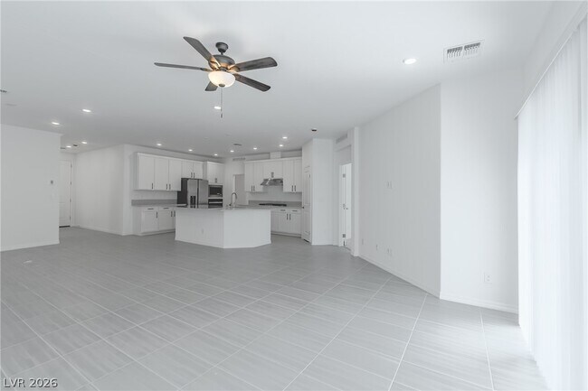 Building Photo - 7685 Vibrant Peak Ave