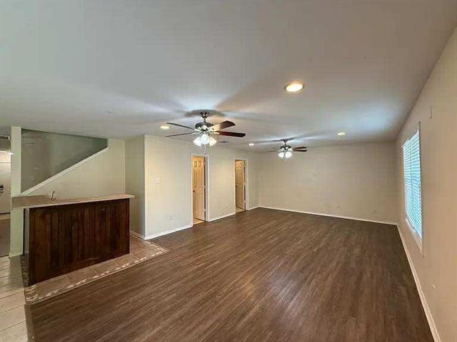 Building Photo - 8813 Stirrup Way