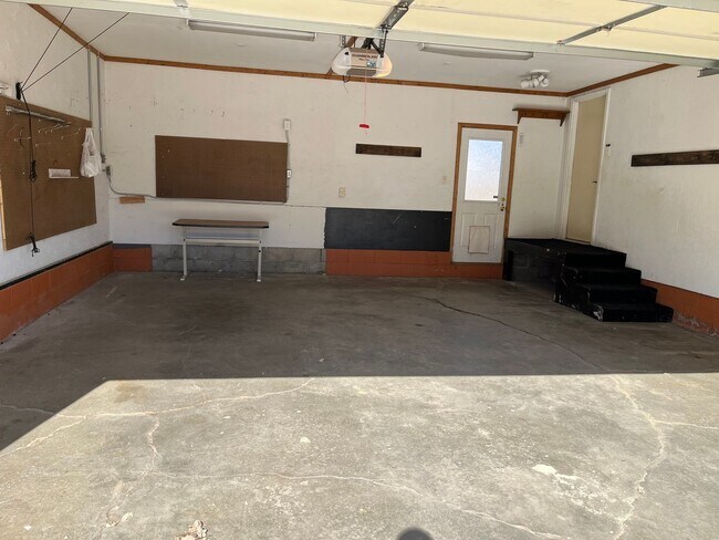 Building Photo - 4 Bed/2 Bath Rental Home in Crooks, SD!!