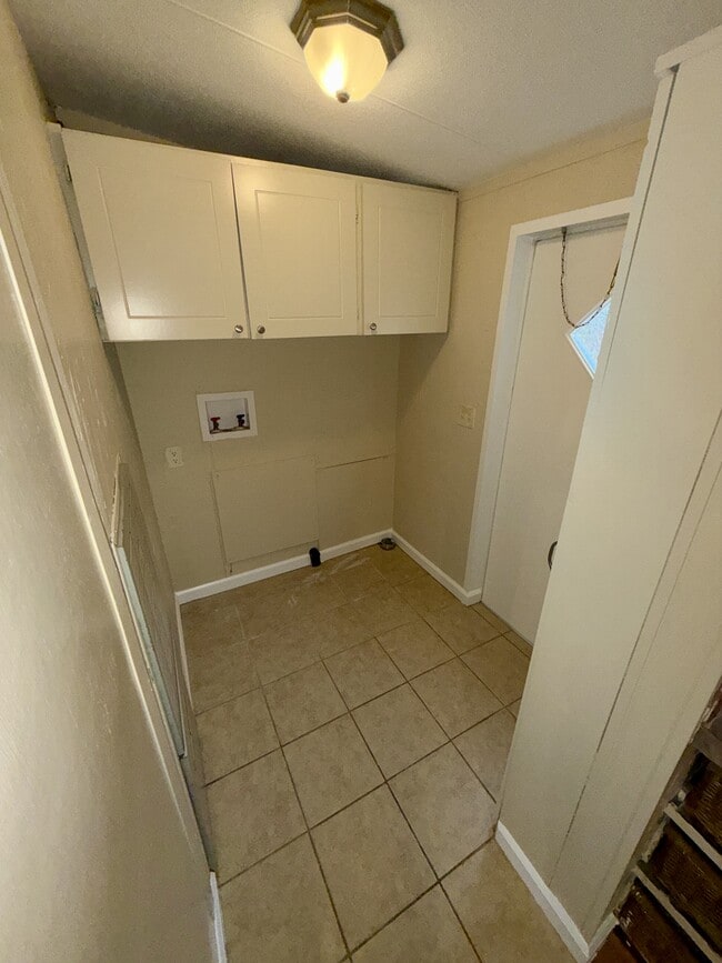 Building Photo - 54 Windy Hill Rd