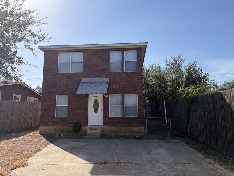 Building Photo - 1104 Canyon Edge Dr