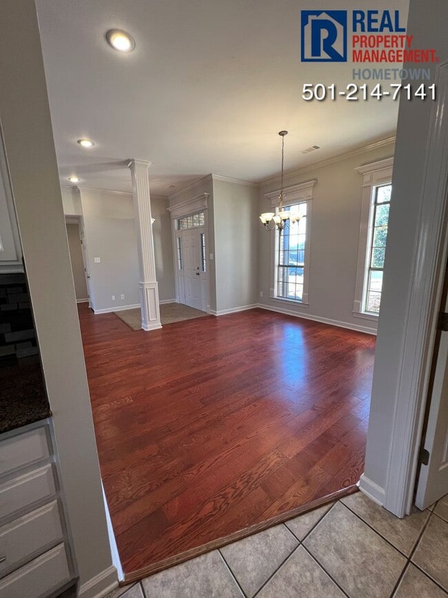 Building Photo - 198 Deauville Dr