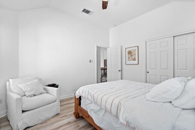 Building Photo - 10313 Big Thicket Dr