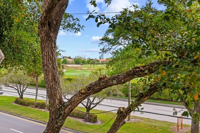 Building Photo - 1727 Village Blvd