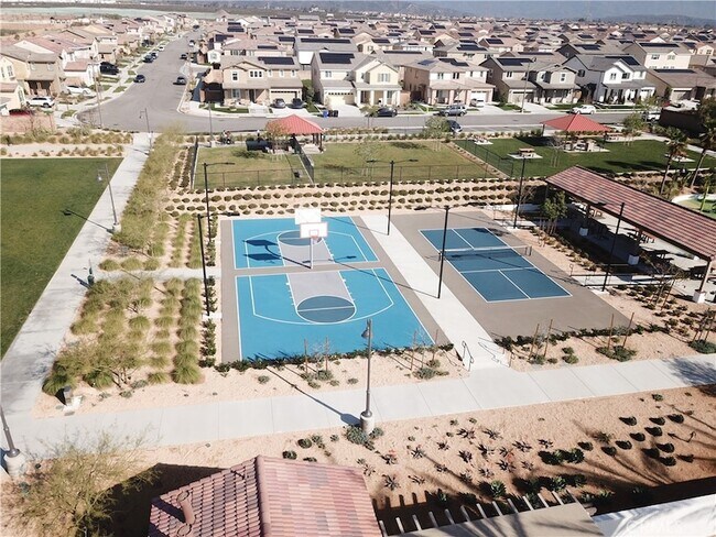 Building Photo - 16670 Crocus Ln