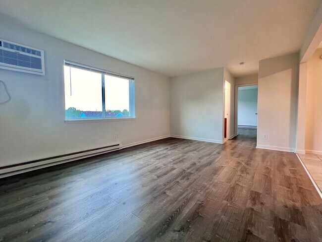 Interior Photo - Washington Apartments