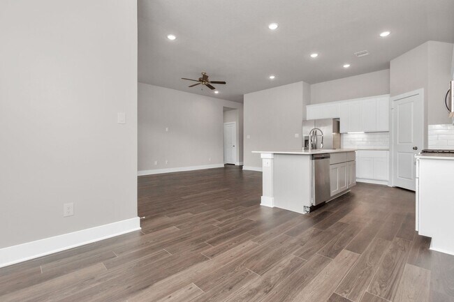 Building Photo - Welcome to the Drake – Where Comfort Meets...