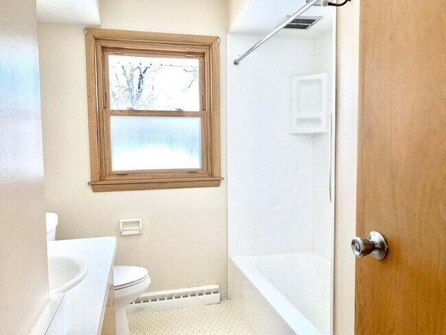 Building Photo - 11638 Bobolink Ln