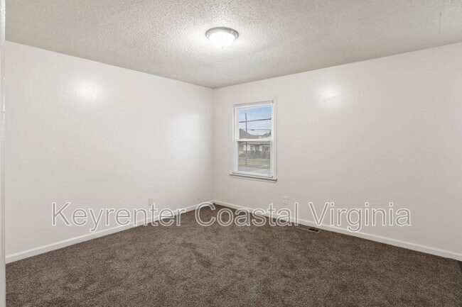 Building Photo - 2108 Madison Ave