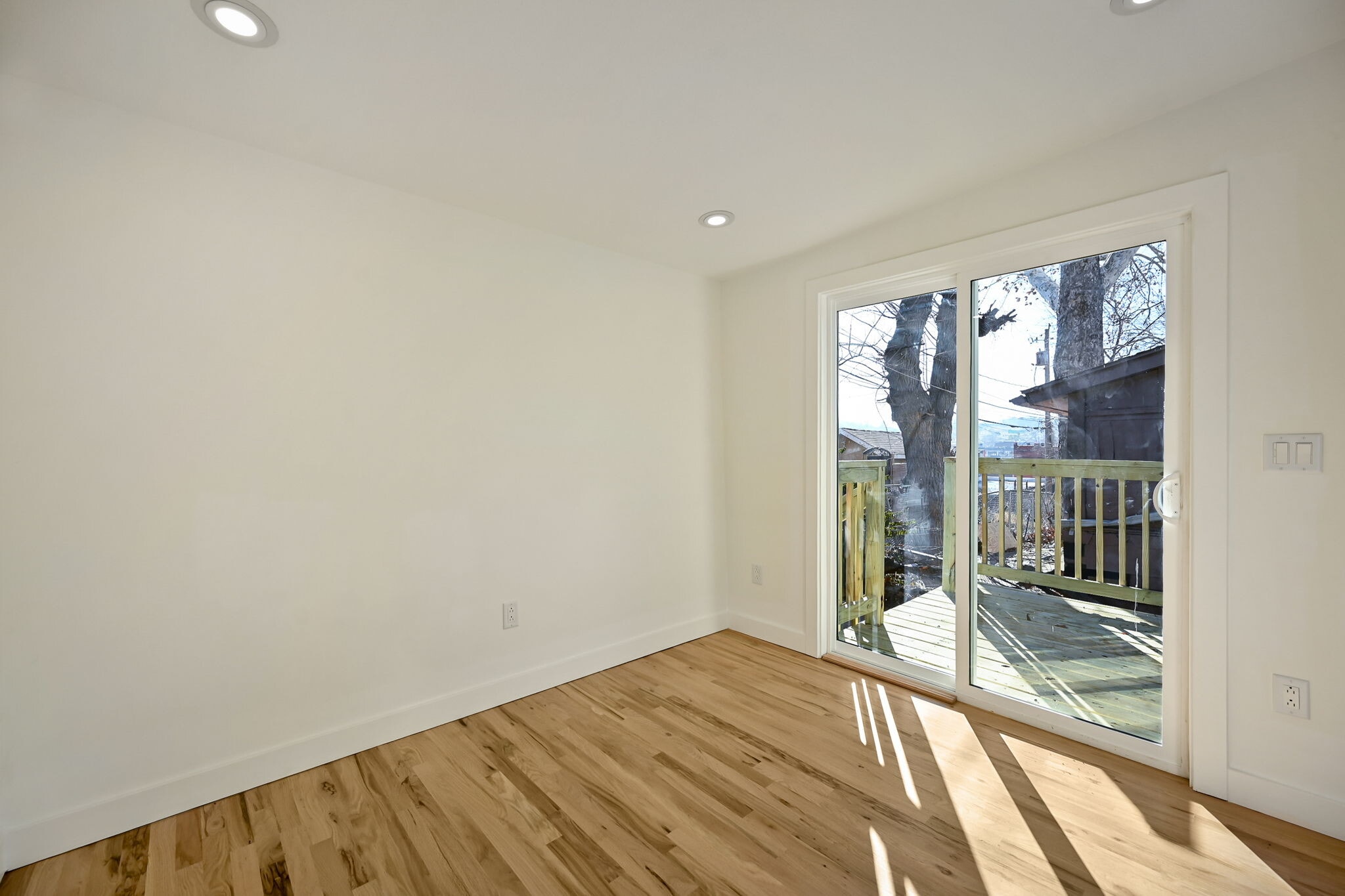 Building Photo - 2331 Belleview Ave